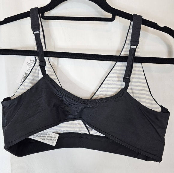 BRAVADO black bikini top in size Medium in black criss-cross cut NWT - Picture 6 of 9